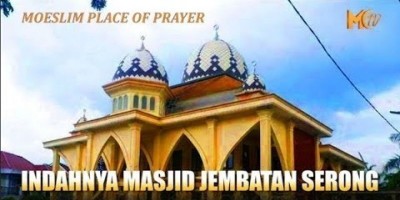 Indahnya Masjid Jembatan Serong