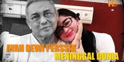 DEWI PERSIK MENANGIS TAK HENTI DITINGGAL AYAH