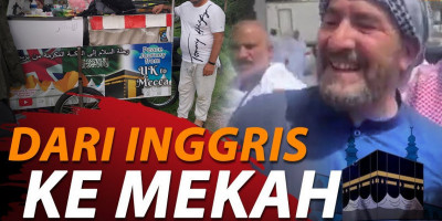 Rela Jalan Kaki Demi Naik Haji