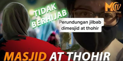 Ditolak Masuk Masjid Karena Tak Berhijab